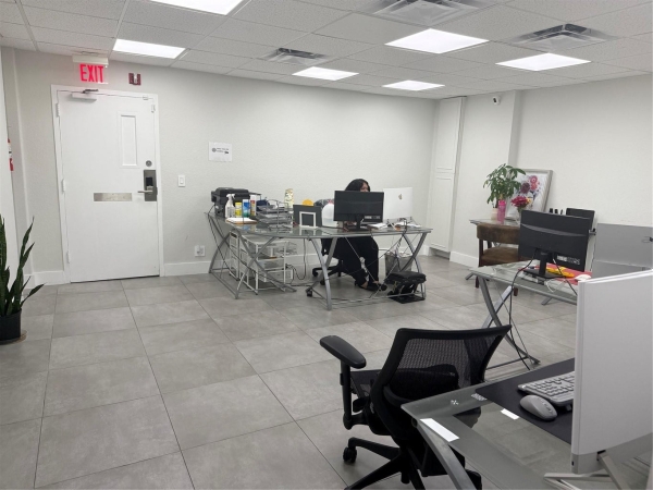 Listing Image #1 - Others for sale at 3015 N Ocean Boulevard #C106, Fort Lauderdale FL 33308 Listing Image #1 - Others for sale at 3015 N Ocean Boulevard #C106, Fort Lauderdale FL 33308