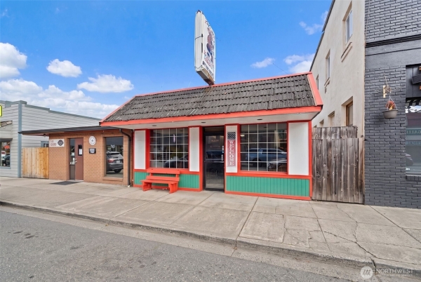 Listing Image #1 - Retail for sale at 216 Main Avenue, Morton WA 98356 Listing Image #1 - Retail for sale at 216 Main Avenue, Morton WA 98356