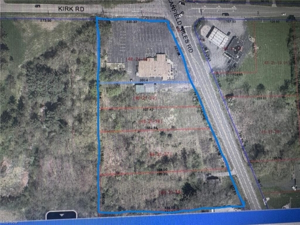 Listing Image #1 - Others for sale at 3104 S Canfield Niles Rd, Youngstown OH 44515