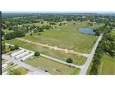 Listing Image #2 - Others for sale at 439 Maiden Lane, Henryetta OK 74437