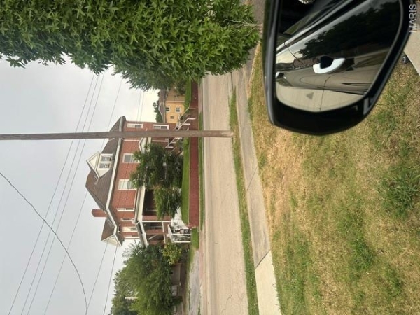 Listing Image #1 - Multi-family for sale at 239 N Middle Street, Cape Girardeau MO 63701 Listing Image #1 - Multi-family for sale at 239 N Middle Street, Cape Girardeau MO 63701