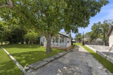 Listing Image #3 - Retail for sale at 1440 S Business 35, New Braunfels TX 78133