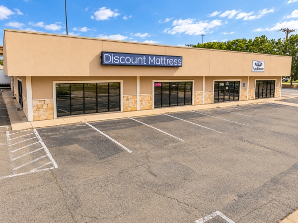 Listing Image #3 - Retail for sale at 4801 Frankford Avenue, Lubbock TX 79424 Listing Image #3 - Retail for sale at 4801 Frankford Avenue, Lubbock TX 79424