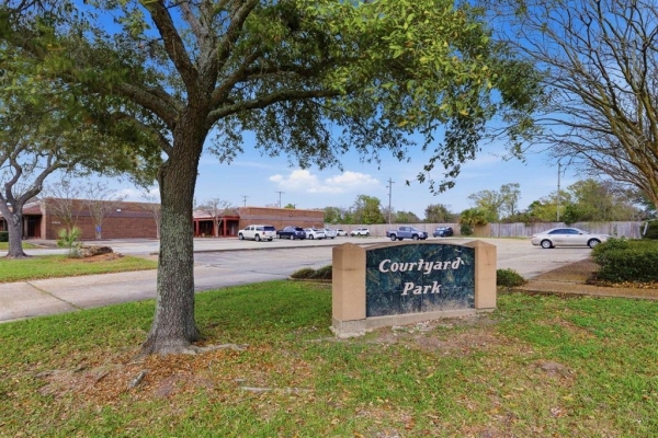 Listing Image #2 - Office for sale at 3505 5th Avenue, Lake Charles LA 70607 Listing Image #2 - Office for sale at 3505 5th Avenue, Lake Charles LA 70607