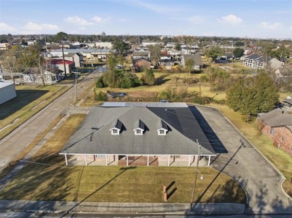 Listing Image #2 - Others for sale at 1830 Hodges Street, Lake Charles LA 70601 Listing Image #2 - Others for sale at 1830 Hodges Street, Lake Charles LA 70601