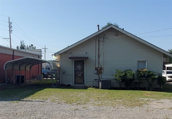 Listing Image #3 - Office for sale at 425 E Wyandotte Avenue, McAlester OK 74501