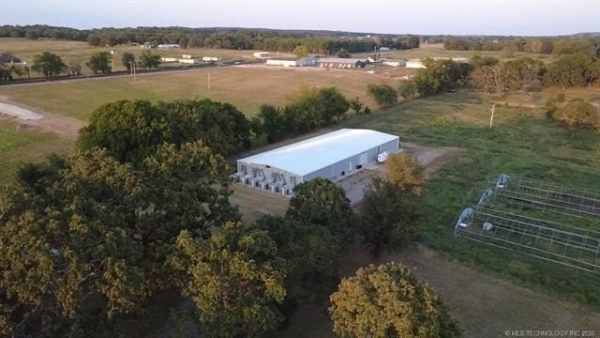Listing Image #1 - Others for sale at 18098 N Vaughn Road, Hulbert OK 74441 Listing Image #1 - Others for sale at 18098 N Vaughn Road, Hulbert OK 74441