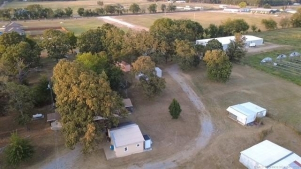 Listing Image #2 - Others for sale at 18098 N Vaughn Road, Hulbert OK 74441 Listing Image #2 - Others for sale at 18098 N Vaughn Road, Hulbert OK 74441