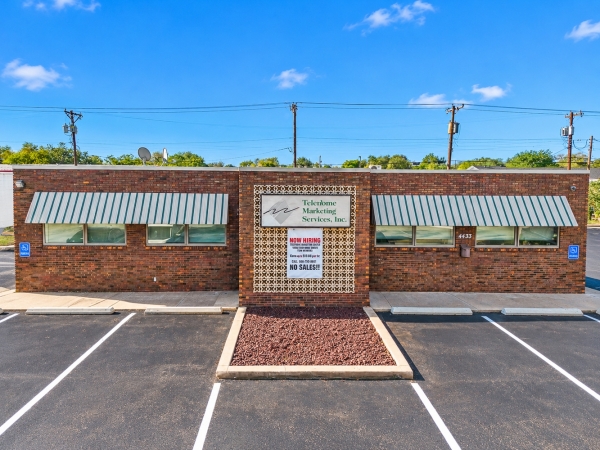 Listing Image #1 - Office for sale at 4433 34th St, Lubbock TX 79410 Listing Image #1 - Office for sale at 4433 34th St, Lubbock TX 79410
