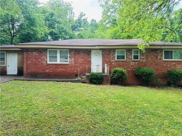 Listing Image #1 - Others for sale at 3724 Redan Road, Decatur GA 30032