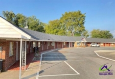 Listing Image #2 - Hotel for sale at 744 Main Street Swan Motel, Perry GA 31069