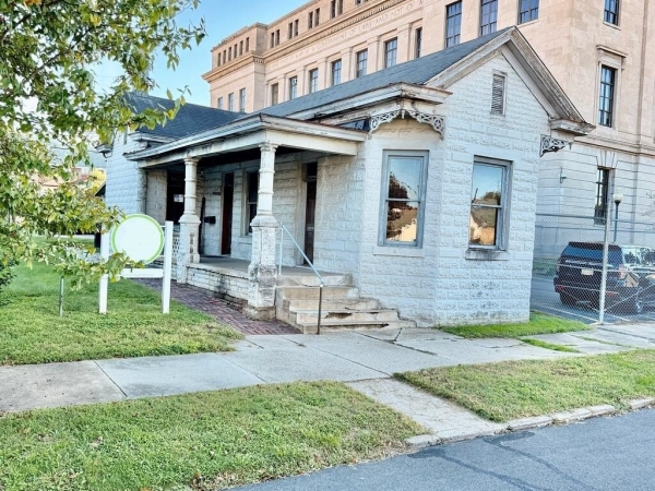 Listing Image #2 - Others for sale at 626 7th Street unit: 1, Portsmouth OH 45662 Listing Image #2 - Others for sale at 626 7th Street unit: 1, Portsmouth OH 45662