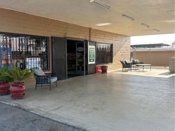 Listing Image #3 - Retail for sale at 3126 W Elkhorn Avenue, Caru CA 93609 Listing Image #3 - Retail for sale at 3126 W Elkhorn Avenue, Caru CA 93609