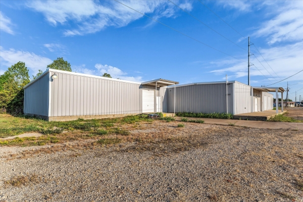 Listing Image #3 - Industrial for sale at 1003 New Dallas Hwy, Waco TX 76705 Listing Image #3 - Industrial for sale at 1003 New Dallas Hwy, Waco TX 76705