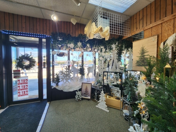 Listing Image #3 - Retail for sale at 923 4th SW, Mason City IA 50401 Listing Image #3 - Retail for sale at 923 4th SW, Mason City IA 50401
