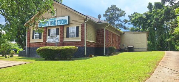 Listing Image #1 - Multi-Use for sale at 2869 S. Stone Mountain Lithonia Road, Lithonia GA 30038