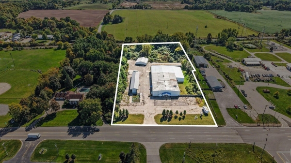 Listing Image #1 - Retail for sale at 467 W. US-10, Scottville MI 49454 Listing Image #1 - Retail for sale at 467 W. US-10, Scottville MI 49454