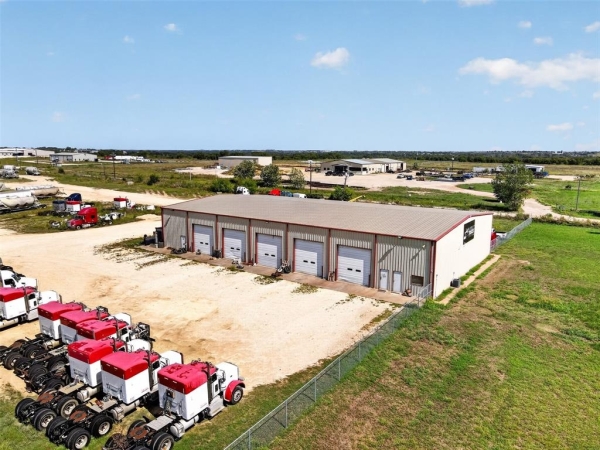 Listing Image #1 - Industrial for sale at 3670 W Highway 67, Cleburne TX 76033 Listing Image #1 - Industrial for sale at 3670 W Highway 67, Cleburne TX 76033