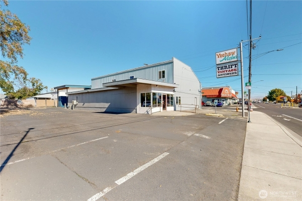 Listing Image #3 - Industrial for sale at 1439 Isaacs Avenue, Walla Walla WA 99362