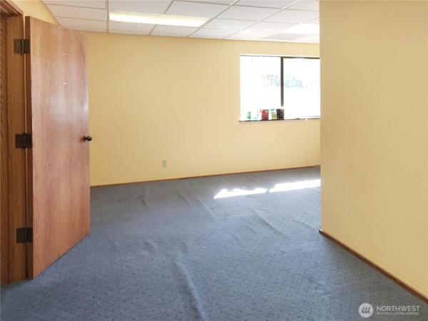 Listing Image #3 - Industrial for sale at 520 E Whidbey Avenue 205, Oak Harbor WA 98277 Listing Image #3 - Industrial for sale at 520 E Whidbey Avenue 205, Oak Harbor WA 98277