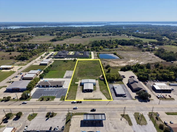Listing Image #1 - Office for sale at 735 W. Main St, Gun Barrel City TX 75156