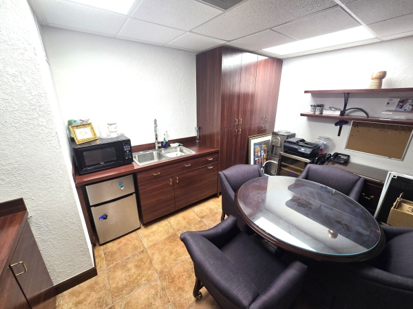Listing Image #5 - Office for sale at 7707 N University Dr, Unit 108, Tamarac FL 33321 Listing Image #5 - Office for sale at 7707 N University Dr, Unit 108, Tamarac FL 33321