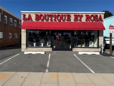 Retail for sale in Massapequa, NY