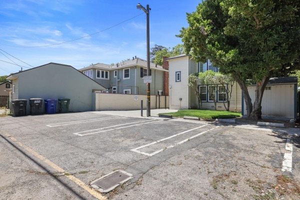 Listing Image #2 - Others for sale at 432 College Avenue, Modesto CA 95350