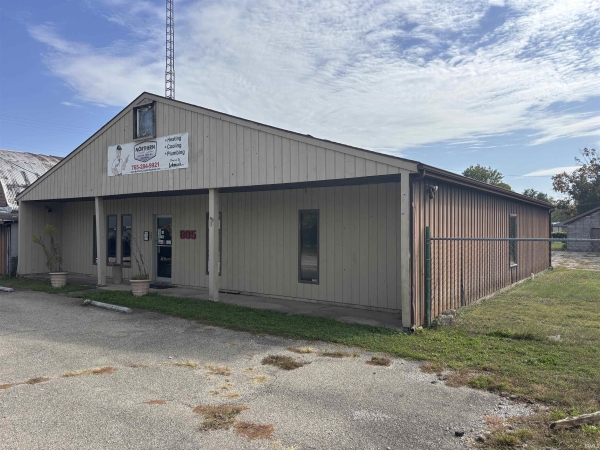 Listing Image #1 - Others for sale at 805 W 13th Street, Muncie IN 47302 Listing Image #1 - Others for sale at 805 W 13th Street, Muncie IN 47302