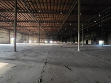Listing Image #3 - Industrial for sale at 1000 14th St, Charleston IL 61920