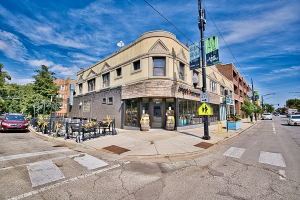 Listing Image #2 - Others for sale at 3026 W Montrose Avenue, Chicago IL 60618 Listing Image #2 - Others for sale at 3026 W Montrose Avenue, Chicago IL 60618