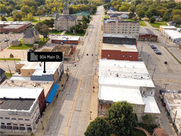 Listing Image #2 - Others for sale at 904 Main Street, Trenton MO 64683