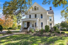 Retail property for sale in Elburn, IL
