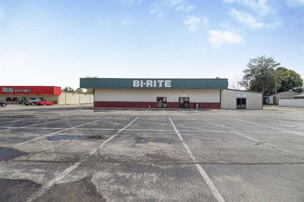 Listing Image #1 - Others for sale at 607 S Dixie Highway, Cave City KY 42127 Listing Image #1 - Others for sale at 607 S Dixie Highway, Cave City KY 42127