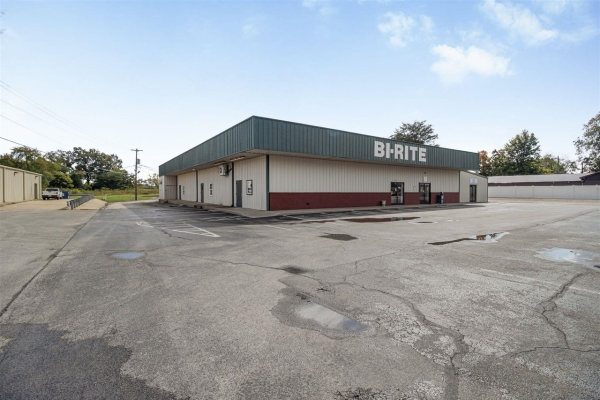 Listing Image #3 - Others for sale at 607 S Dixie Highway, Cave City KY 42127 Listing Image #3 - Others for sale at 607 S Dixie Highway, Cave City KY 42127