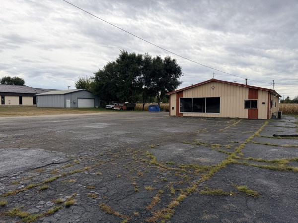 Listing Image #1 - Industrial for sale at 121 N Columbia Ave, Oglesby IL 61348 Listing Image #1 - Industrial for sale at 121 N Columbia Ave, Oglesby IL 61348
