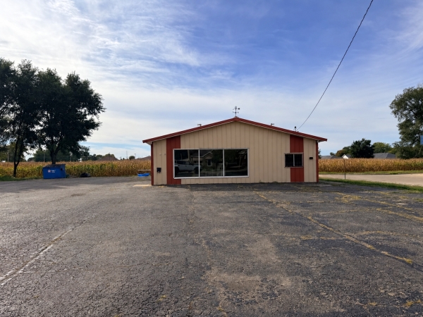 Listing Image #2 - Industrial for sale at 121 N Columbia Ave, Oglesby IL 61348 Listing Image #2 - Industrial for sale at 121 N Columbia Ave, Oglesby IL 61348