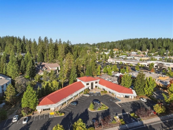 Listing Image #2 - Others for sale at 426 Sutton Way, Grass Valley CA 95945