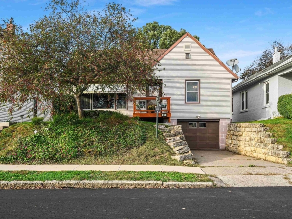 Listing Image #1 - Others for sale at 819 Goethe Street, Dubuque IA 52001 Listing Image #1 - Others for sale at 819 Goethe Street, Dubuque IA 52001