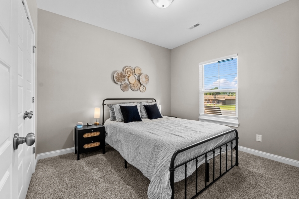 Listing Image #6 - Multi-Use for sale at 3004 Bales Way, Jeffersonville IN 47130 Listing Image #6 - Multi-Use for sale at 3004 Bales Way, Jeffersonville IN 47130