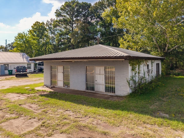 Listing Image #1 - Others for sale at 304 SH 147, Broaddus TX 75929 Listing Image #1 - Others for sale at 304 SH 147, Broaddus TX 75929