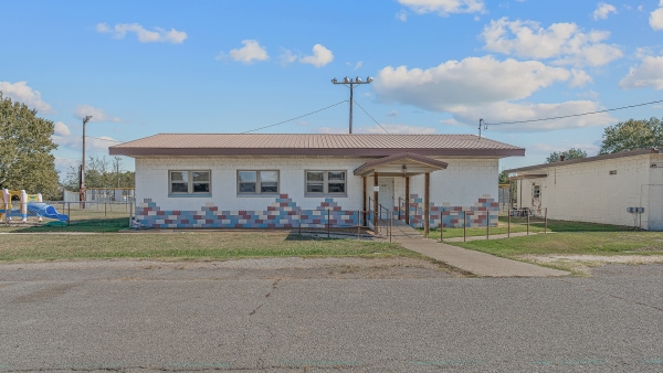 Listing Image #2 - Retail for sale at 102 Douglas, Arbyrd MO 63821 Listing Image #2 - Retail for sale at 102 Douglas, Arbyrd MO 63821