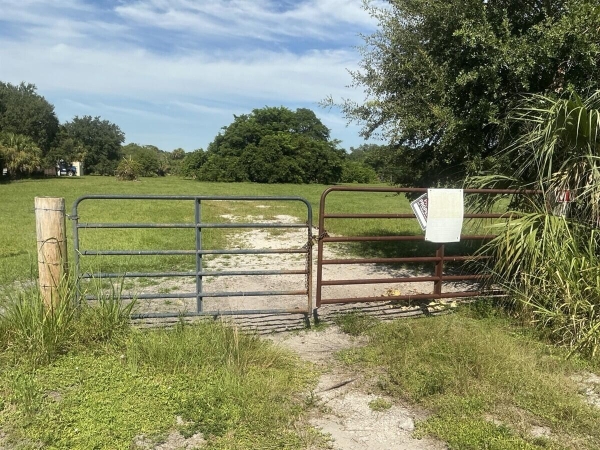 Listing Image #1 - Land for sale at 3055 Hammond Road, Fort Pierce FL 34946 Listing Image #1 - Land for sale at 3055 Hammond Road, Fort Pierce FL 34946