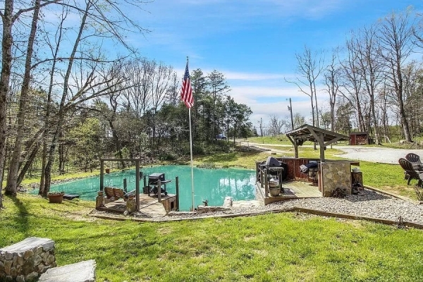 Listing Image #4 - Others for sale at 288 Olive Avenue, Bonnieville KY 42713 Listing Image #4 - Others for sale at 288 Olive Avenue, Bonnieville KY 42713