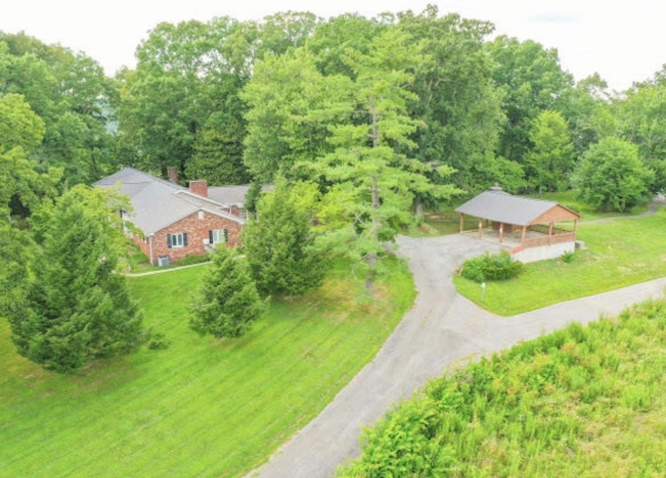 Listing Image #2 - Office for sale at 829 & 853 East 4th Street, London KY 40741 Listing Image #2 - Office for sale at 829 & 853 East 4th Street, London KY 40741