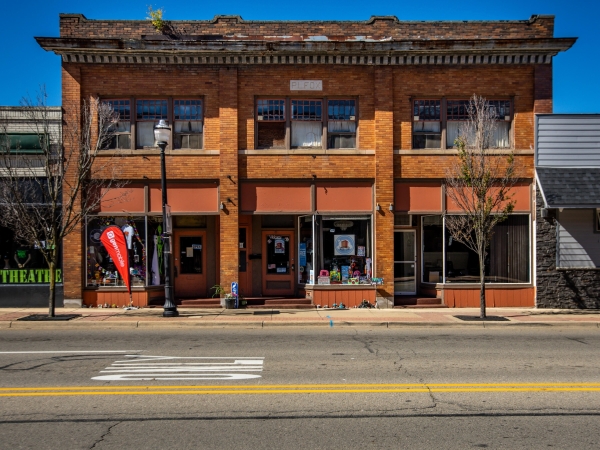 Listing Image #1 - Retail for sale at 228 Martin Luther King Jr Dr, Jackson MI 49201