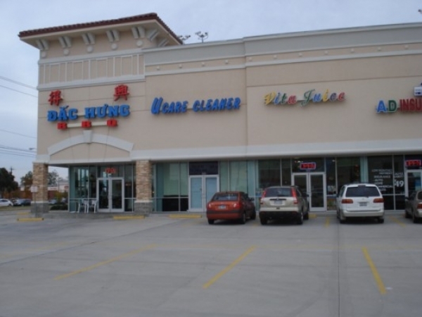 Listing Image #1 - Shopping Center for sale at 12315 Bellaire Blvd., Houston TX 77072