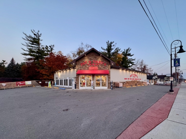 Listing Image #2 - Retail for sale at 3758 S Straits Highway, Indian River MI 49749