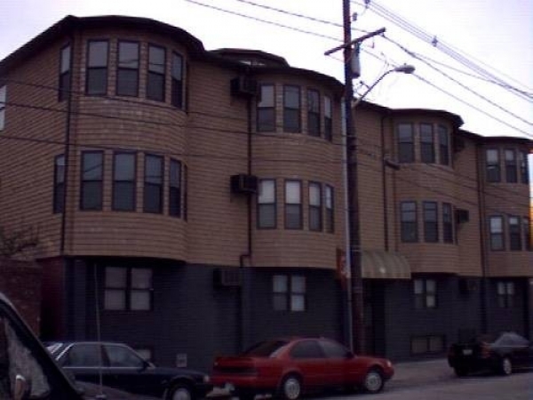 Listing Image #1 - Multi-family for sale at 118 Spruce st, Providence RI 02909