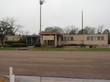 Listing Image #1 - Office for sale at 501 N WELLS, Edna TX 77957